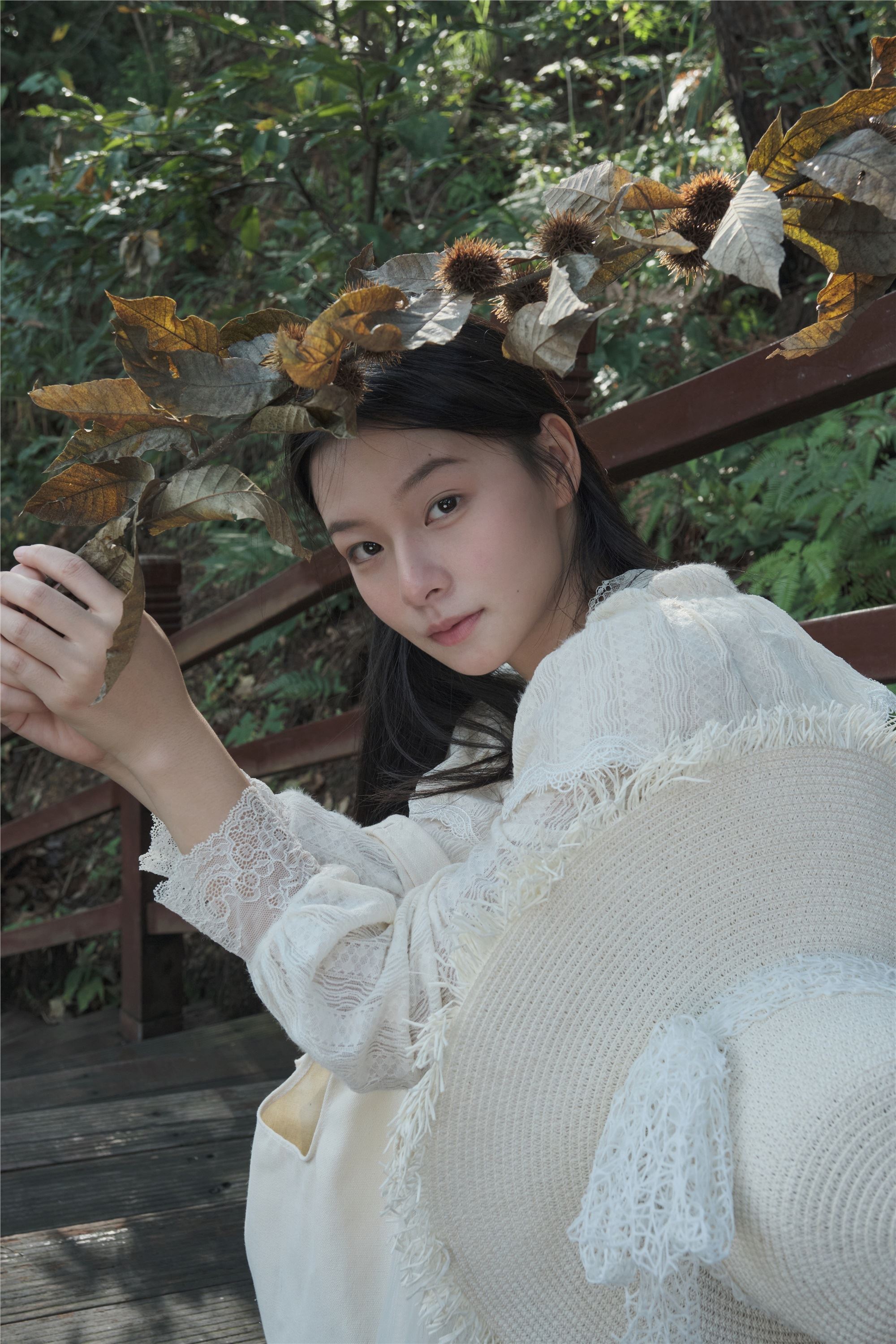 YITUYU艺图语 2025.01.02 秋游 蝴蝶妹妹